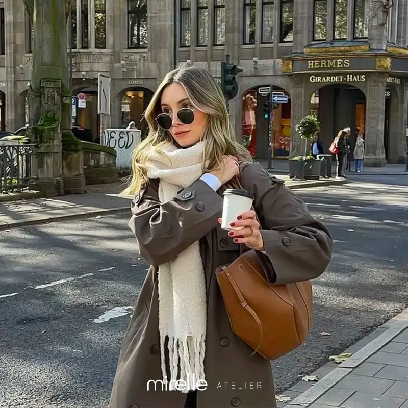 Isadora – Luxurious Bucket Tote
