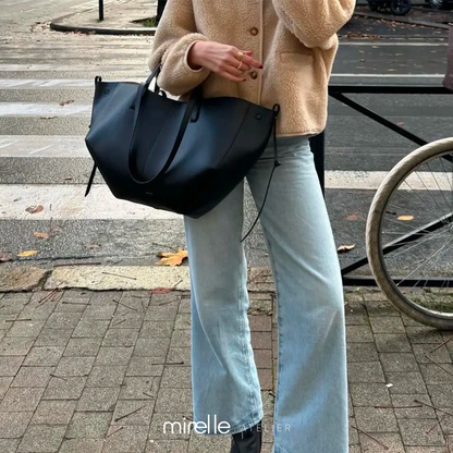 Isadora – Luxurious Bucket Tote