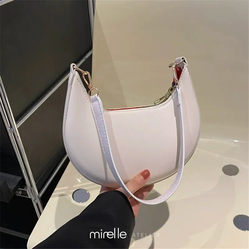 Vivianne – Moon Luxe Shoulder Bag